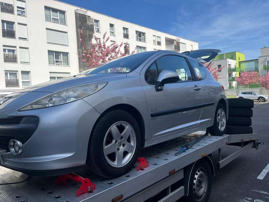 Dépannage automobile - intervention sur route